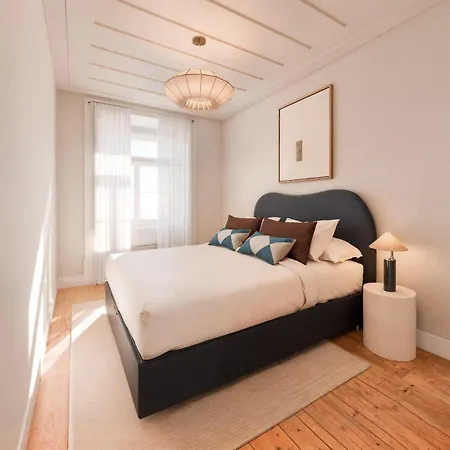 Апартаменты Luxury Duplex With Terrace & Sea Views Лиссабон