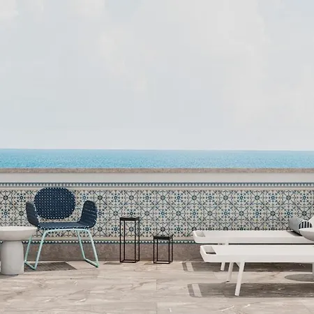 Luxury Duplex With Terrace & Sea Views Апартаменты *